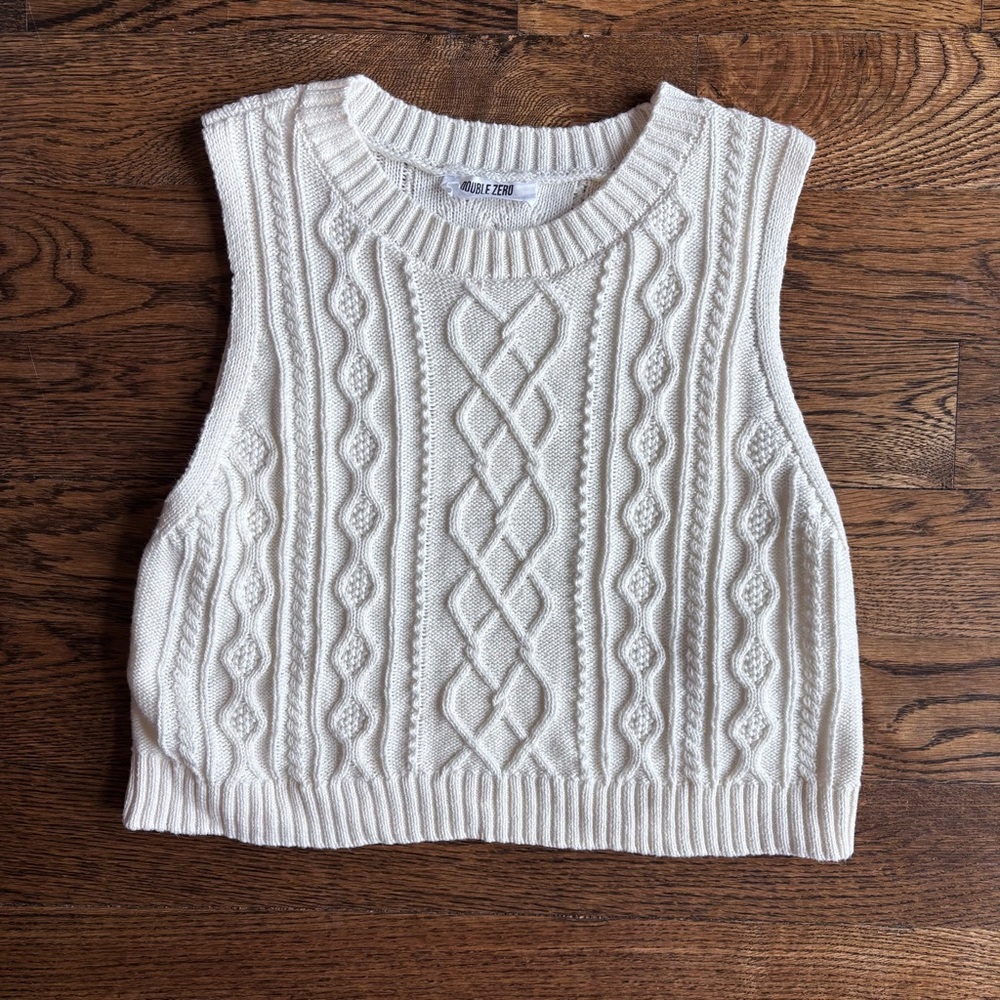 Double Zero Cream Cable Knit Pullover Sweater Vest | Large